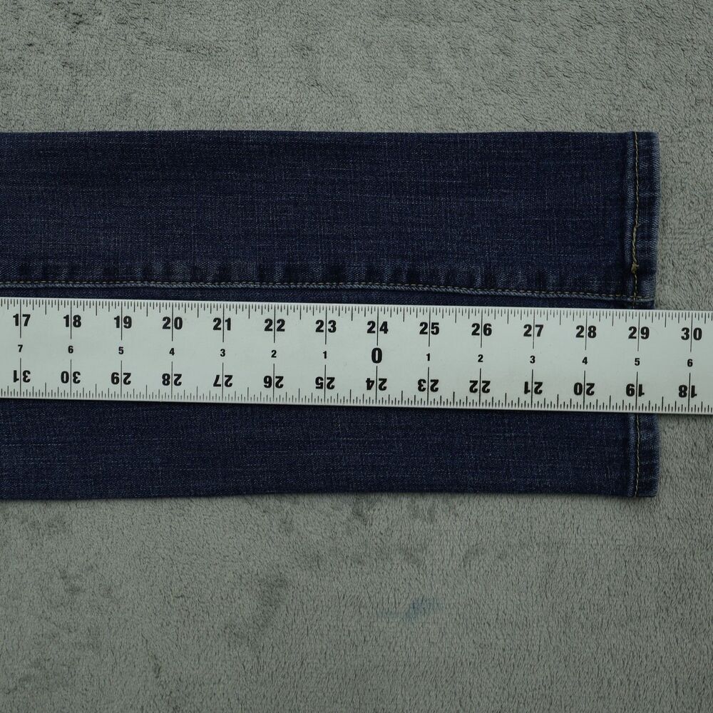 Levi's 314 Jeans Women's Size 30 Mid-Rise Shaping Straight Denim 29.5" Inseam - Picture 5 of 16